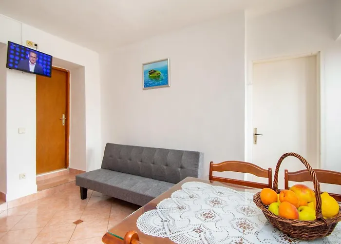 Josip By Interhome Apartman