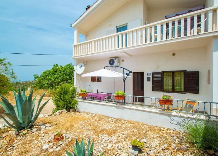 Apartman Josip By Interhome