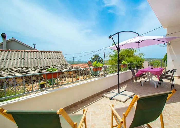 Apartman Josip By Interhome